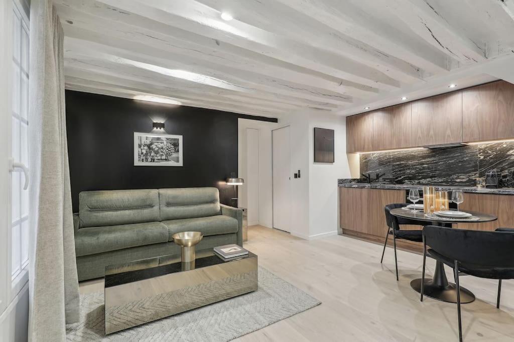 Апартаменты Duplex Parisien Pres Du Louvre Экстерьер фото